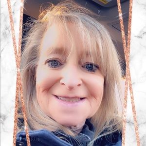 Meet your Posher, Connie